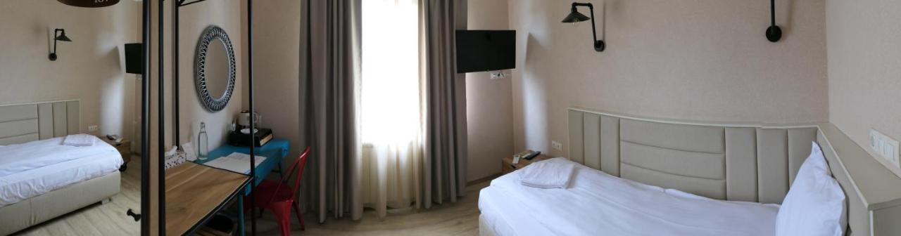 Hotel Mediterraneo Ибс-на-Дунае Экстерьер фото