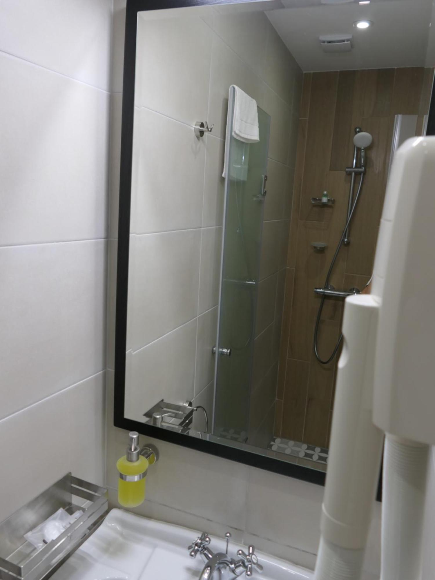 Hotel Mediterraneo Ибс-на-Дунае Экстерьер фото